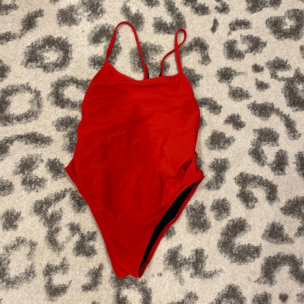 WAYNE fixed back jolyn suit